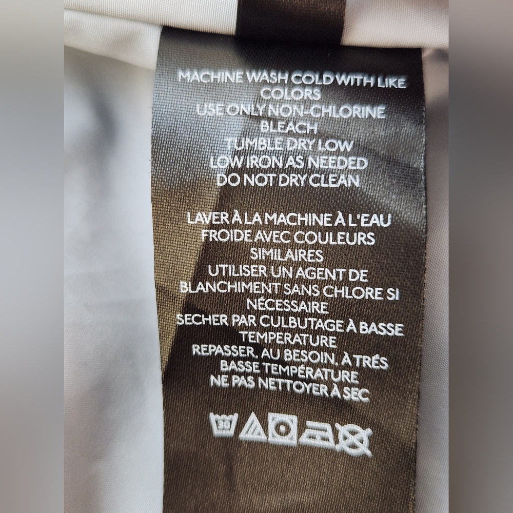 Urban Outfitters Gray Puffer Vest SKU E20 - Picture 5 of 11